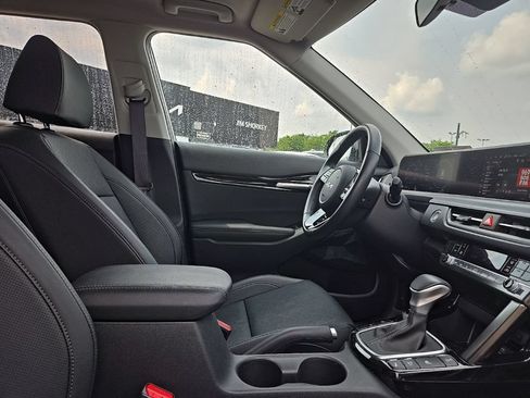 Certified 2026 Kia Seltos EX w/ EX Sunroof Package AWD/4WD image 38
