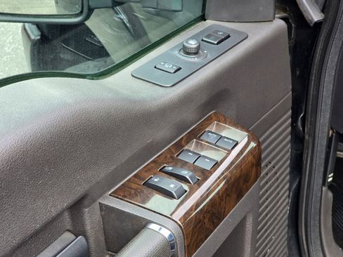Used 2015 Ford F250 Platinum AWD/4WD image 41