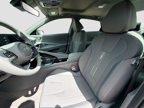 New 2026 Hyundai Elantra SEL Sport Premium FWD image 21