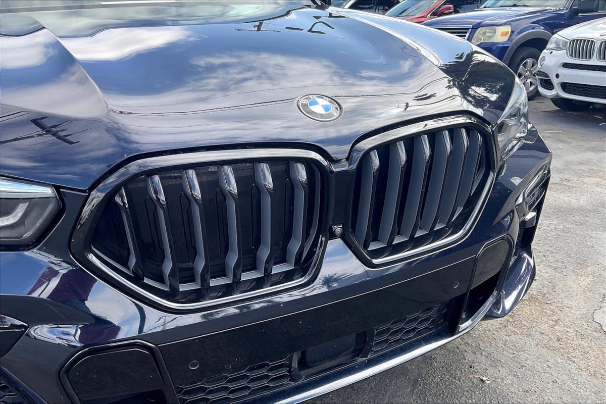 Used 2022 BMW X6 xDrive40i w/ M Sport Package AWD/4WD image 28