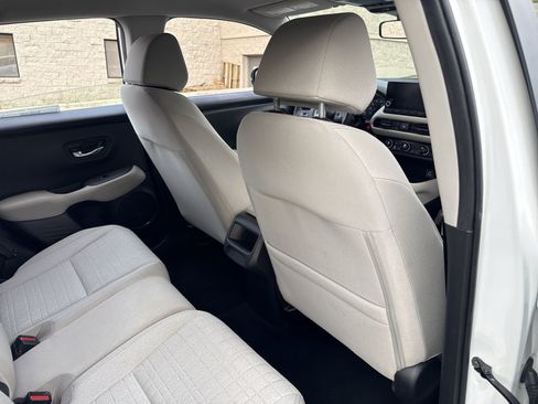 Used 2024 Honda HR-V LX image 29