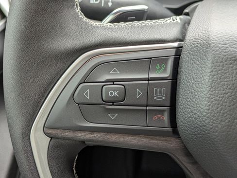 New 2025 Jeep Grand Cherokee Limited image 28