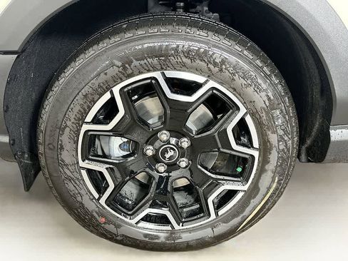 Used 2025 Ford Bronco Sport Outer Banks w/ Outer Banks Tech Package+ AWD/4WD image 8