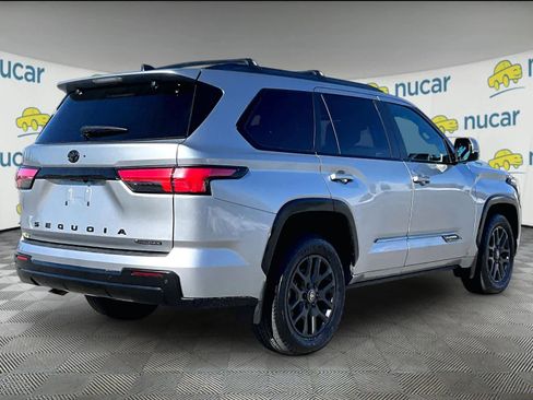 Used 2025 Toyota Sequoia Platinum image 6