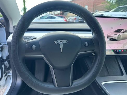 Used 2022 Tesla Model 3 Long Range AWD/4WD image 19