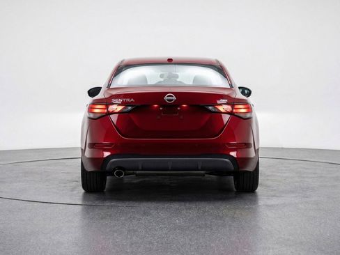 Used 2025 Nissan Sentra SV FWD image 7