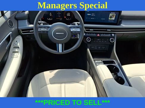 Used 2025 Hyundai Sonata SEL FWD image 10