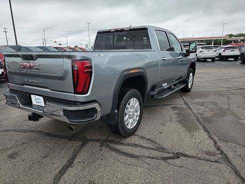 Used 2024 GMC Sierra 2500 SLT w/ SLT Premium Package AWD/4WD image 5