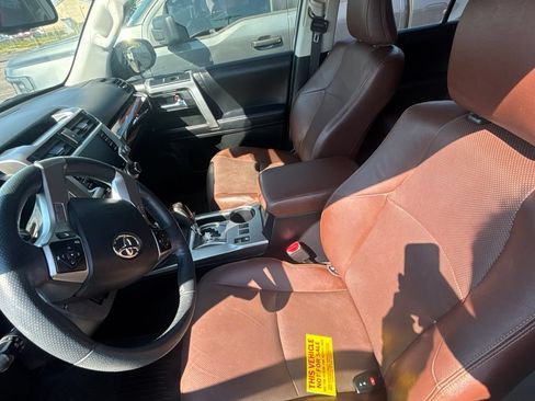 Used 2023 Toyota 4Runner Limited AWD/4WD image 3