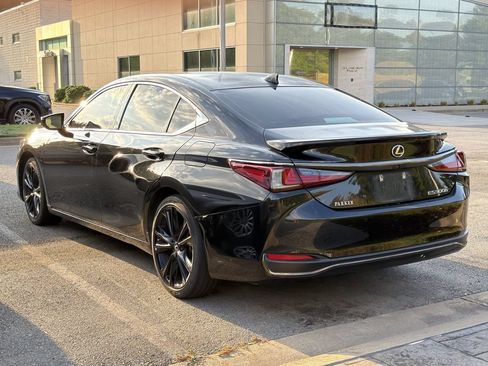 Used 2023 Lexus ES 300h F Sport w/ Accessory Package (Z2) FWD image 6