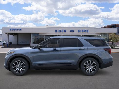 New 2026 Ford Explorer ST-Line image 3