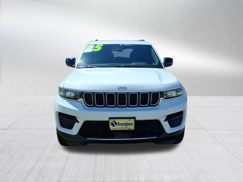 New 2025 Jeep Grand Cherokee Laredo X w/ Luxury Tech Group I image 9