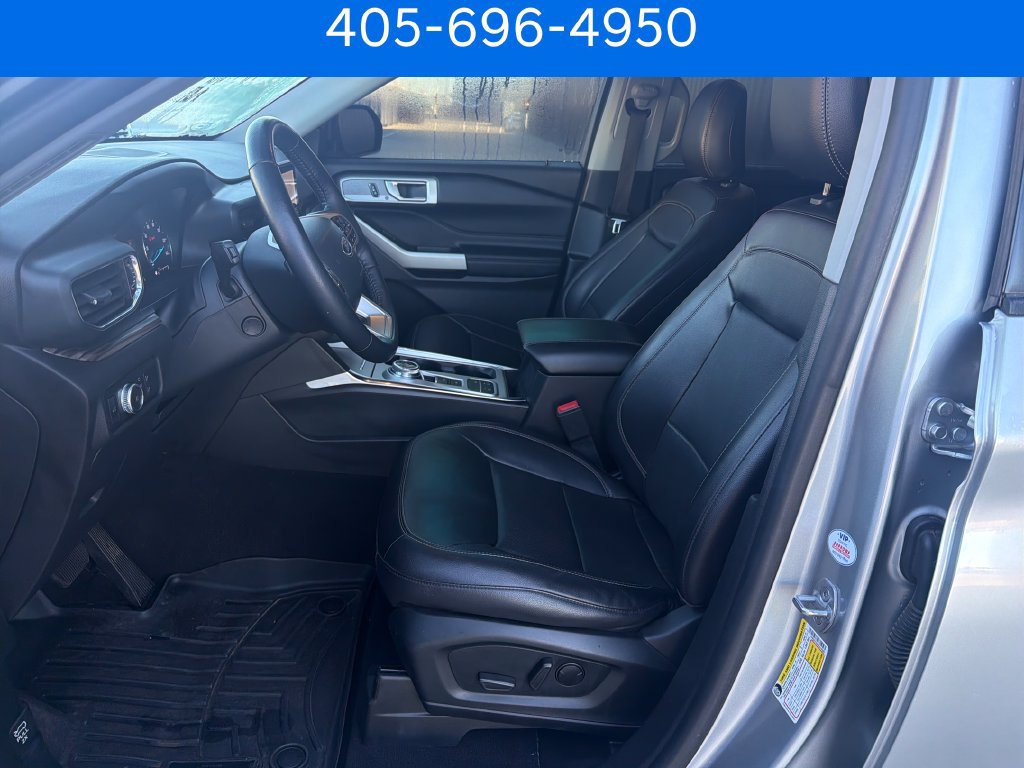 Used 2022 Ford Explorer Limited w/ Equipment Group 301A RWD image 13