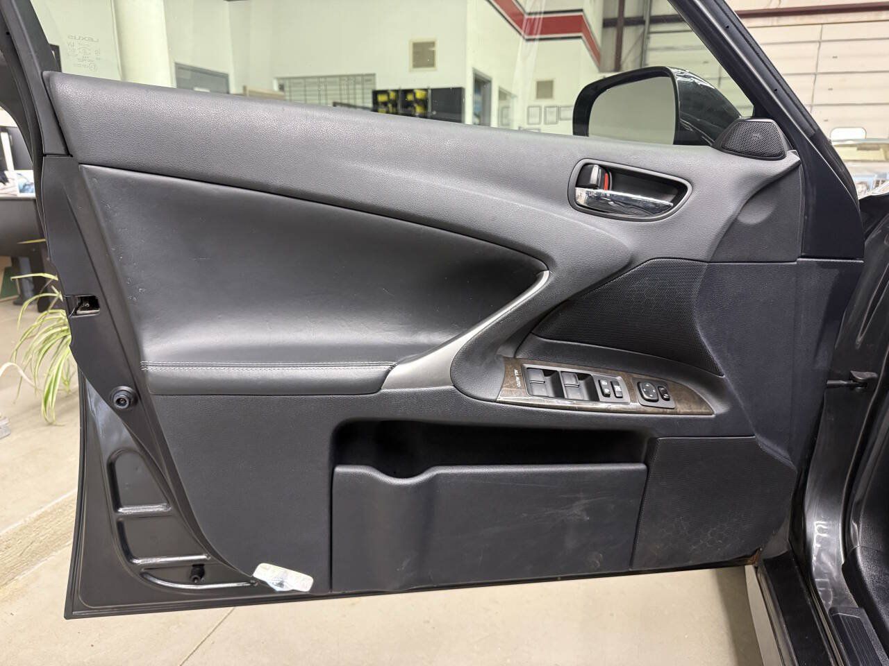 Used 2009 Lexus IS 250 AWD image 10