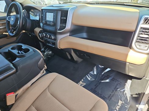 Used 2019 RAM 1500 Big Horn RWD image 26