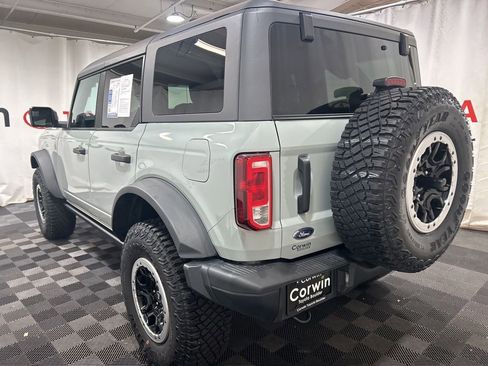 Used 2024 Ford Bronco Black Diamond w/ Sasquatch Package image 5