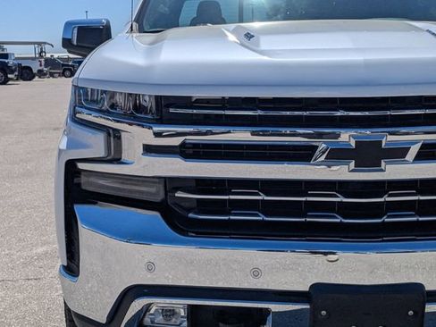 Used 2019 Chevrolet Silverado 1500 LTZ w/ LTZ Premium Package image 9