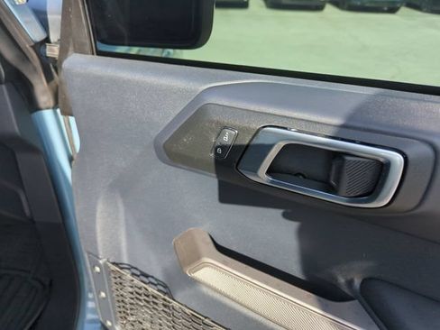 Used 2021 Ford Bronco First Edition AWD/4WD image 31