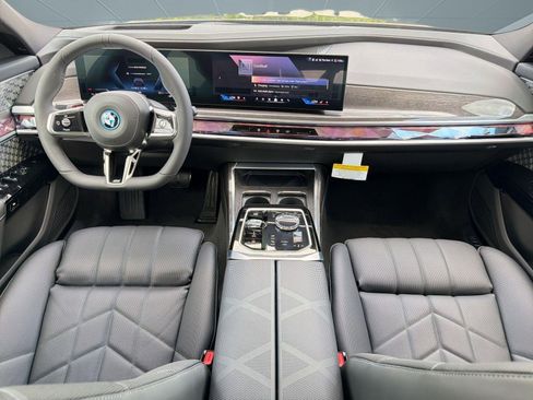 New 2026 BMW i7 xDrive60 AWD/4WD image 14