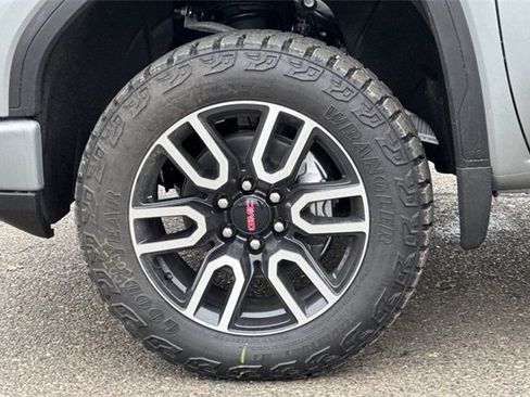 New 2026 GMC Sierra 1500 AT4 w/ AT4 Premium Package image 32