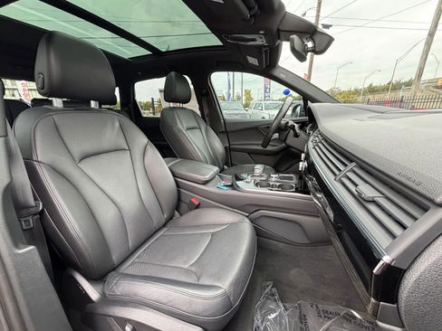 Used 2018 Audi Q7 3.0T Prestige w/ Prestige Package image 37