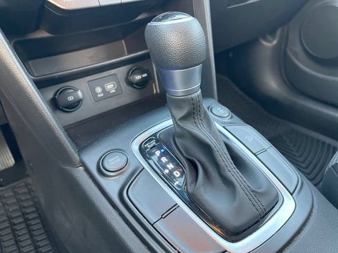 Used 2019 Hyundai Kona SE AWD/4WD image 20