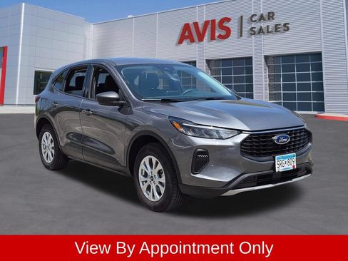 Used 2025 Ford Escape Active AWD/4WD image 3