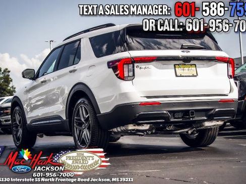 New 2026 Ford Explorer ST-Line w/ ST-Line Street Pack image 5