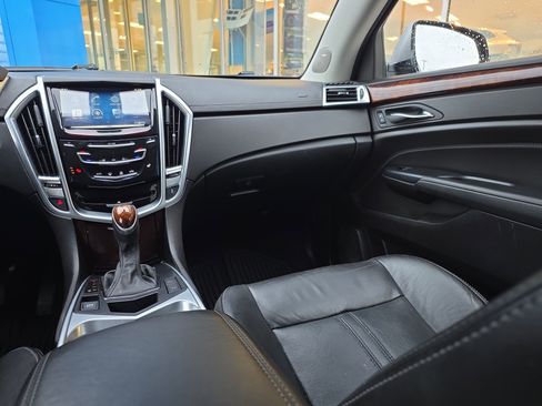 Used 2015 Cadillac SRX Luxury image 33