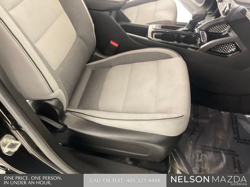Used 2021 Chevrolet TrailBlazer LT AWD/4WD image 27