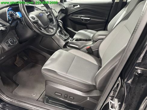 Used 2017 Ford C-MAX SE image 3