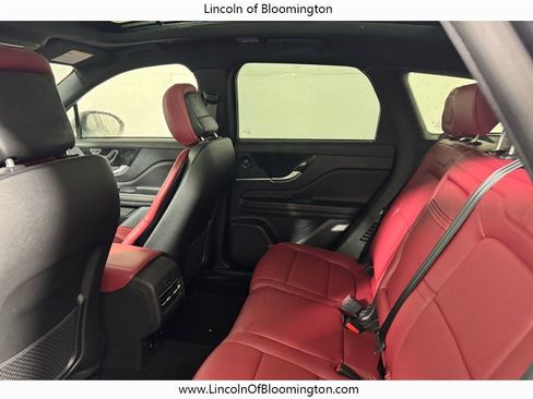 New 2025 Lincoln Corsair Reserve w/ Equipment Group 202A image 31