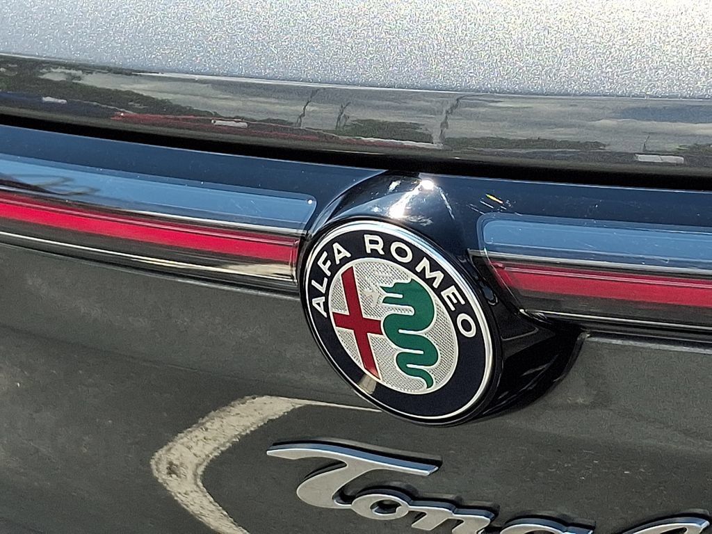Used 2024 Alfa Romeo Tonale Ti w/ Active Assist Package AWD/4WD image 30