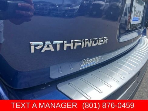 Used 2020 Nissan Pathfinder Platinum AWD/4WD image 10