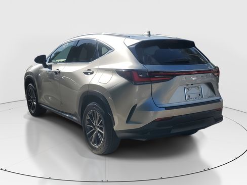 Used 2024 Lexus NX 250 FWD image 5