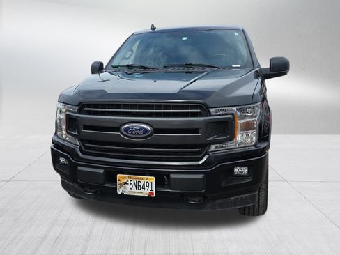 Used 2018 Ford F150 XLT w/ Equipment Group 302A Luxury image 2