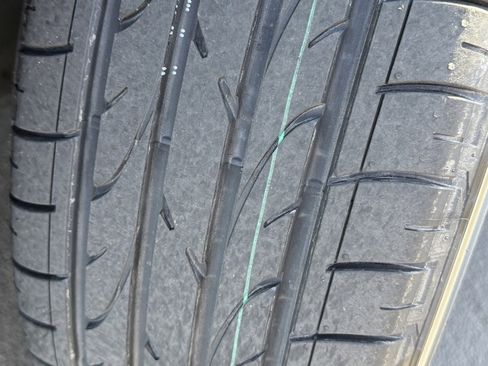 Used 2022 Toyota Venza LE image 33