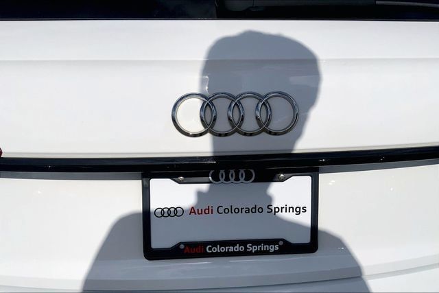 Used 2024 Audi SQ5 Prestige w/ Prestige Package AWD/4WD image 31