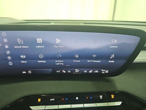 Used 2025 Buick Enclave Sport Touring image 2