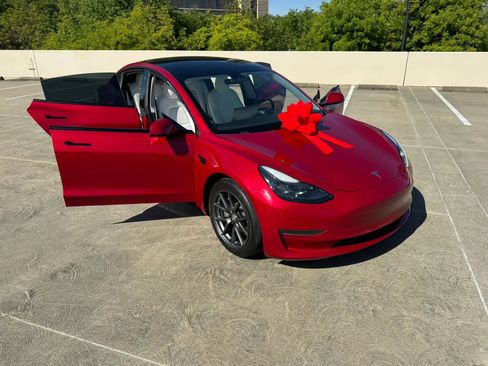 Used 2023 Tesla Model 3 Standard Range RWD image 26