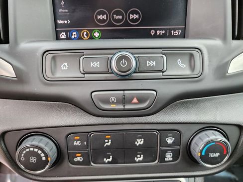 Used 2024 GMC Terrain SLE image 20