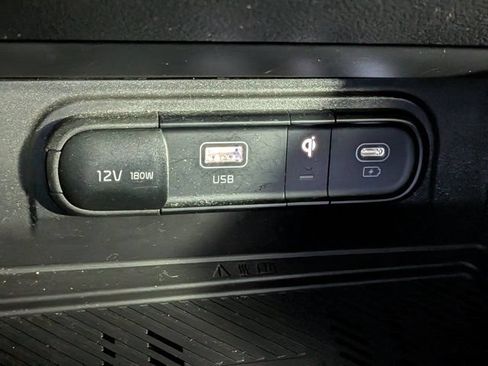Used 2023 Kia Sportage EX FWD image 21