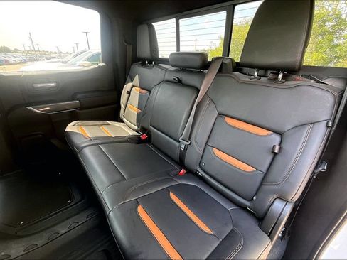 Used 2021 GMC Sierra 1500 AT4 w/ AT4 Premium Package AWD/4WD image 36