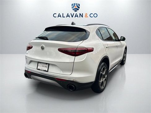 Used 2022 Alfa Romeo Stelvio Ti image 7