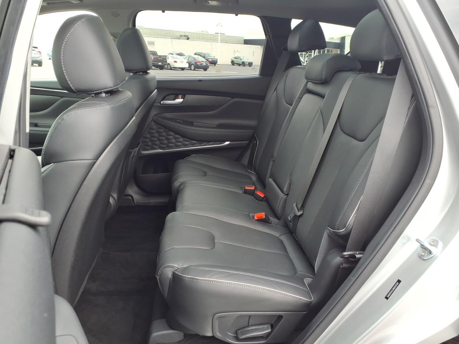 Used 2022 Hyundai Santa Fe Limited AWD/4WD image 17