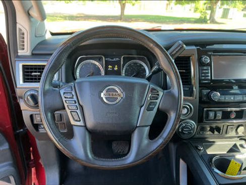Used 2016 Nissan Titan Platinum Reserve image 35