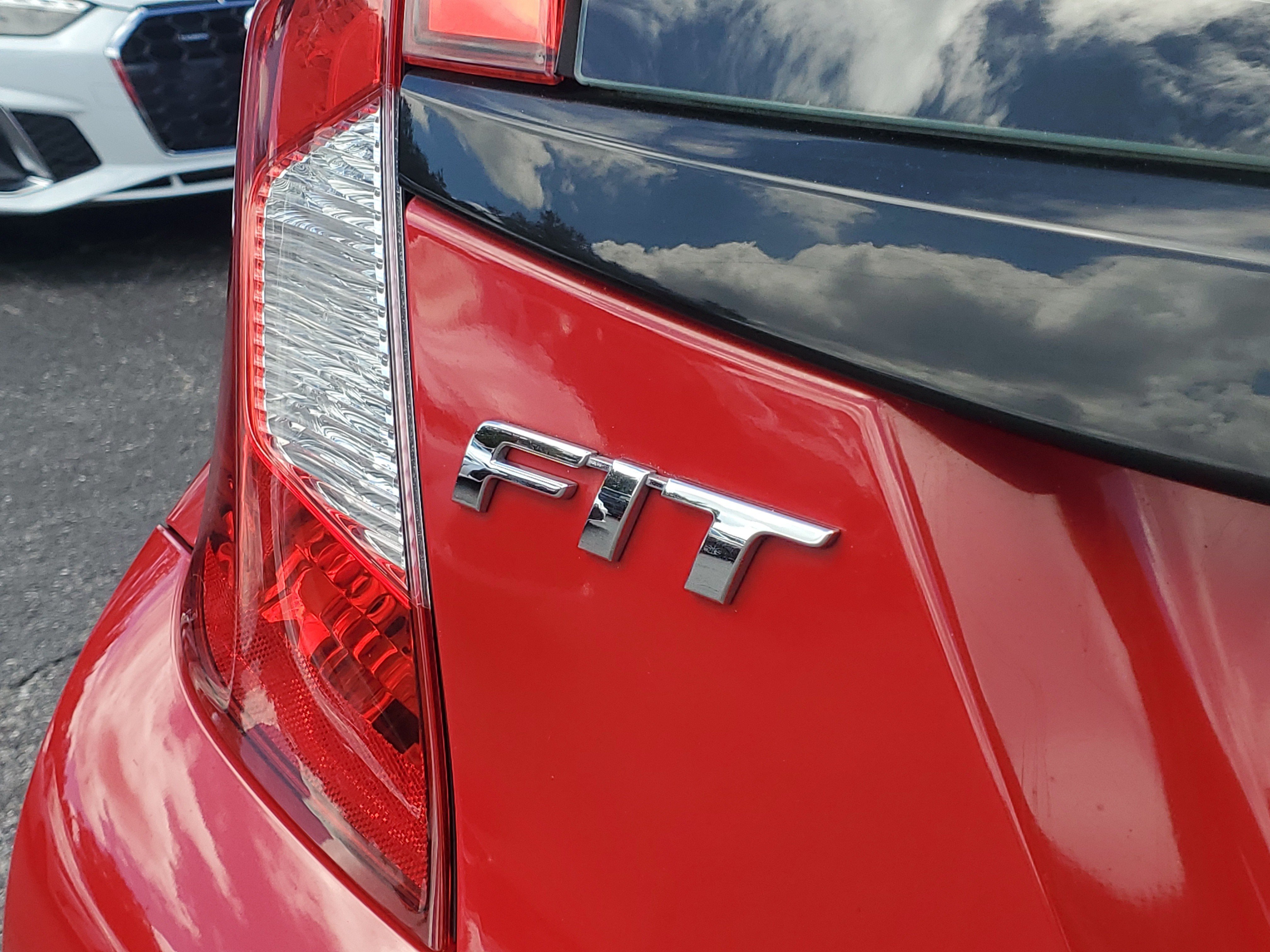 Used 2019 Honda Fit LX image 11