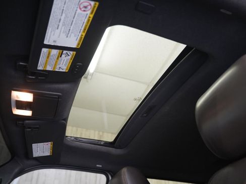 Used 2016 Ford F250 King Ranch w/ FX4 Off-Road Package AWD/4WD image 25