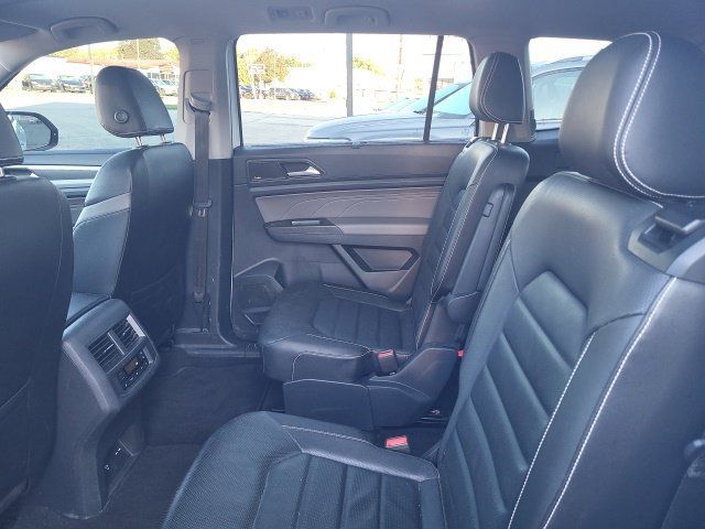 Used 2023 Volkswagen Atlas SEL Premium R-Line AWD/4WD image 6