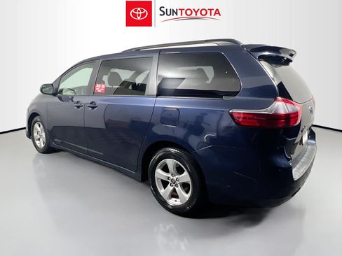 Used 2020 Toyota Sienna LE FWD image 5